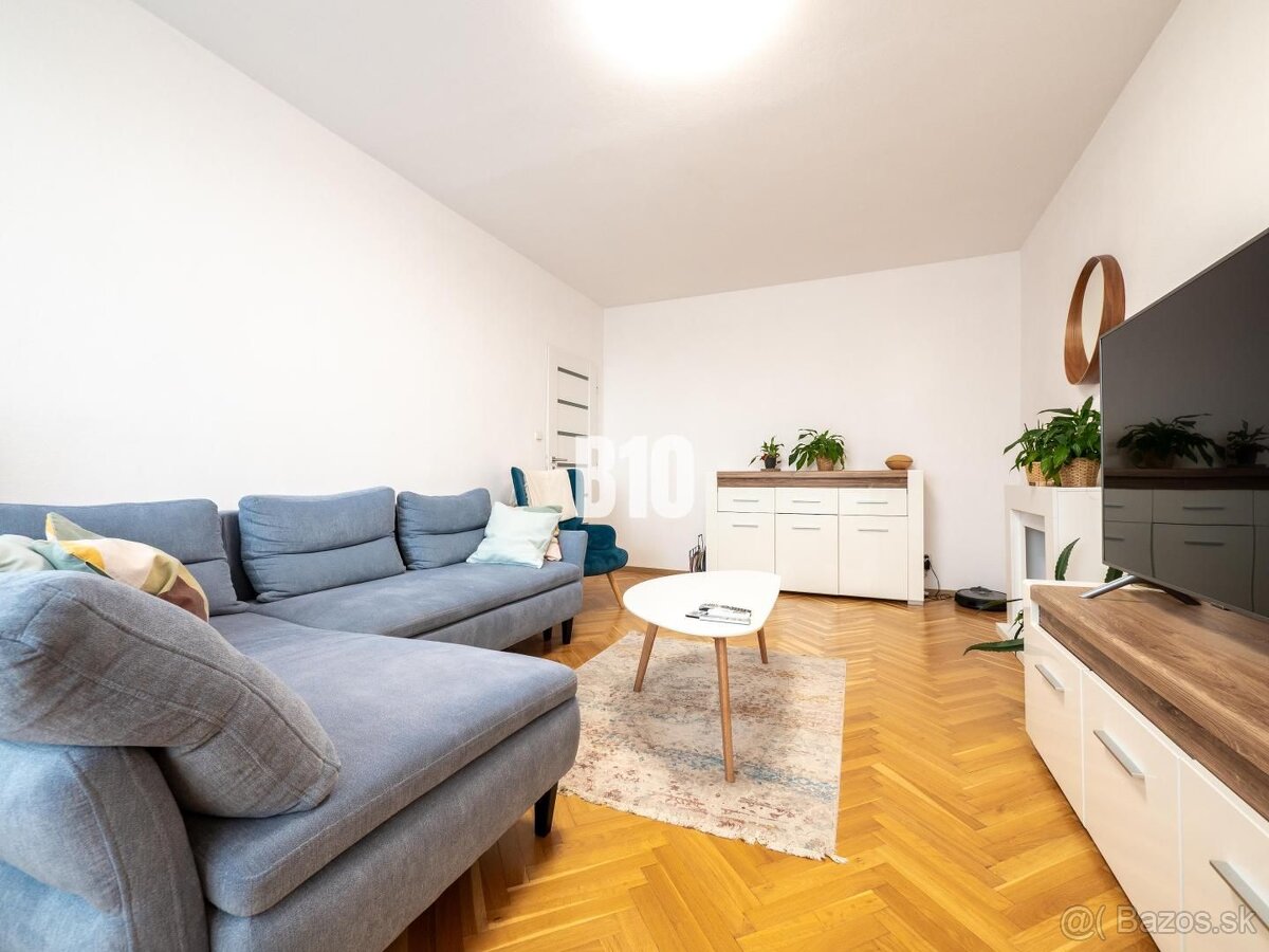 Veľký 2 izbový byt s balkónom na Chrenovej - 4