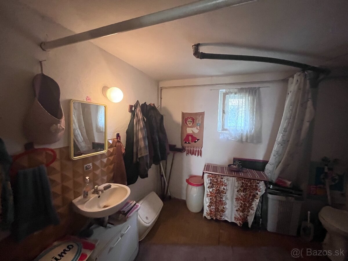 MAĎARSKO - SZALONNA - 5 IZBOVÝ ZREKONŠTRUOVANÝ RD - 4