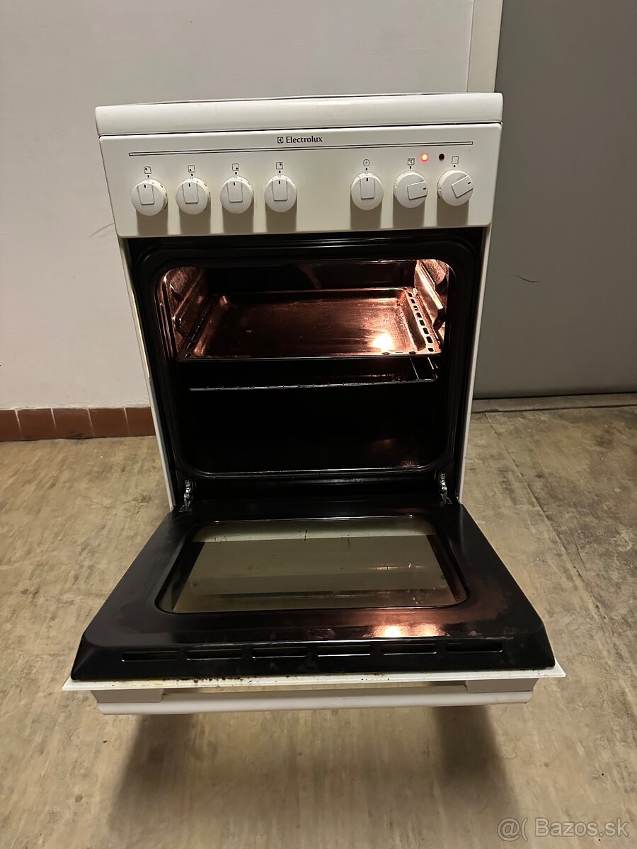 Elektricky sporak Elektrolux - 4