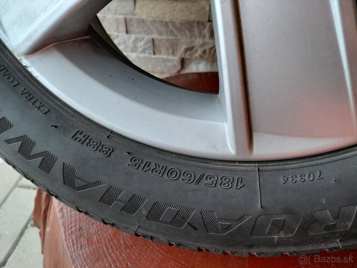 Pneumatiky 185/60R15 disky, škoda rapid - 4
