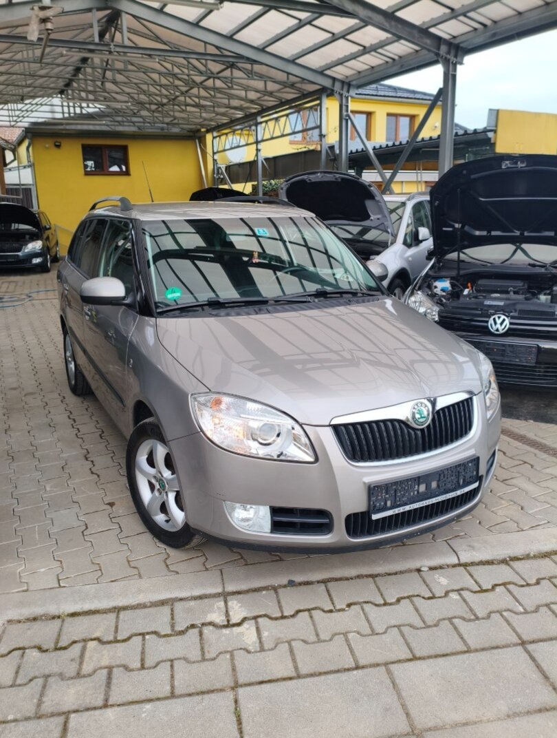 Škoda Fabia 2 combi 98tis km 1.6 16V MPI - 4