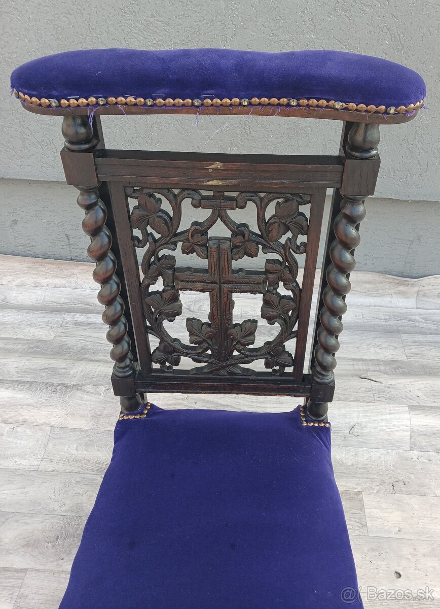 Kľakačka starožitná. - 4