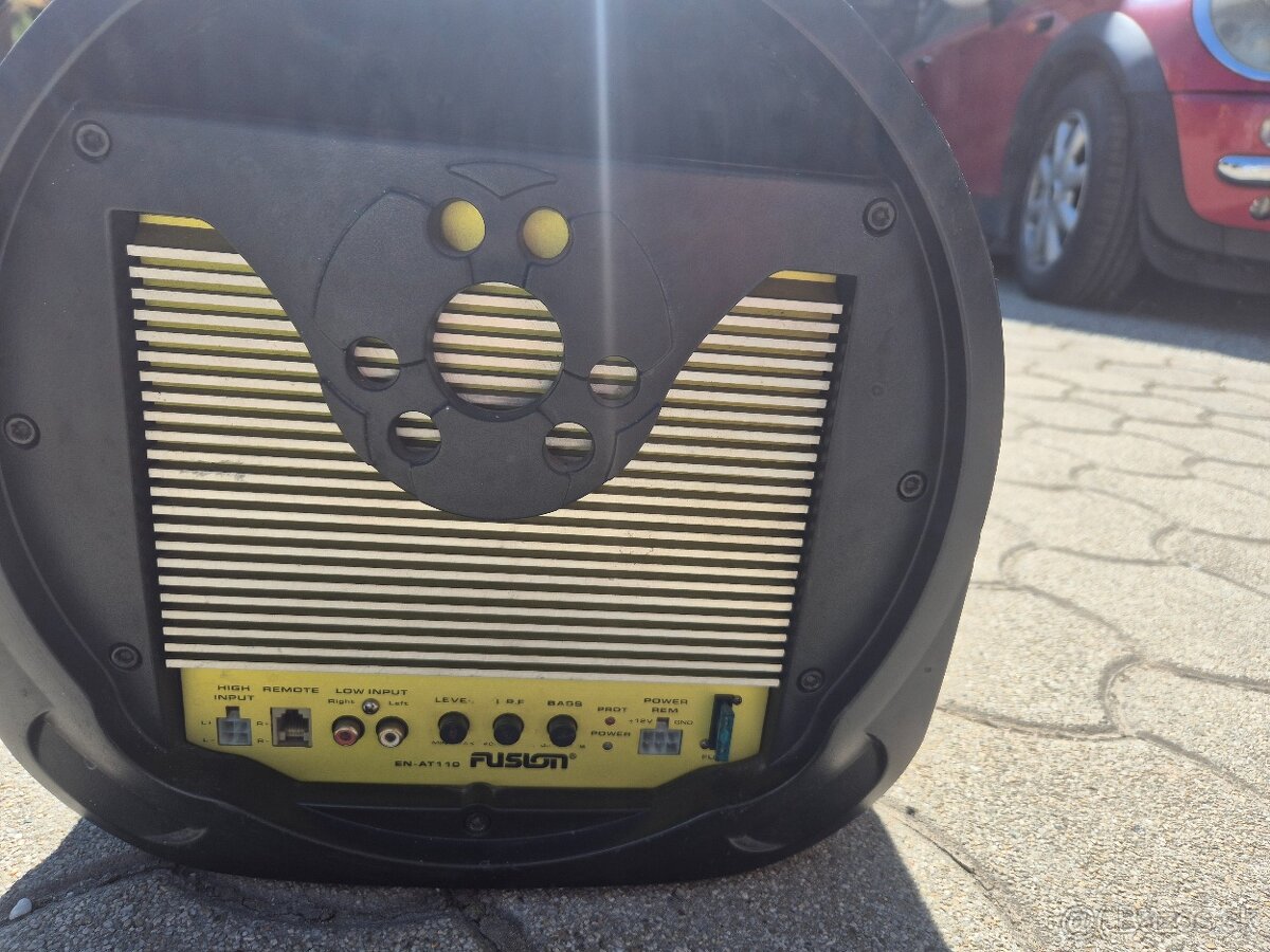 Subwoofer do auta Fusion - 4
