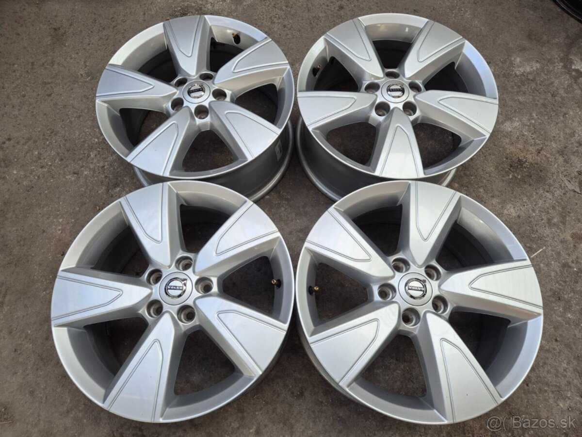 5x108 r17 ET50,5 x 7,5J - 4