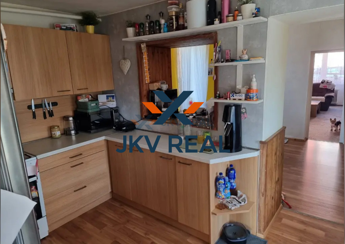 Na predaj priestranný 5-izbový rodinný dom . - 4