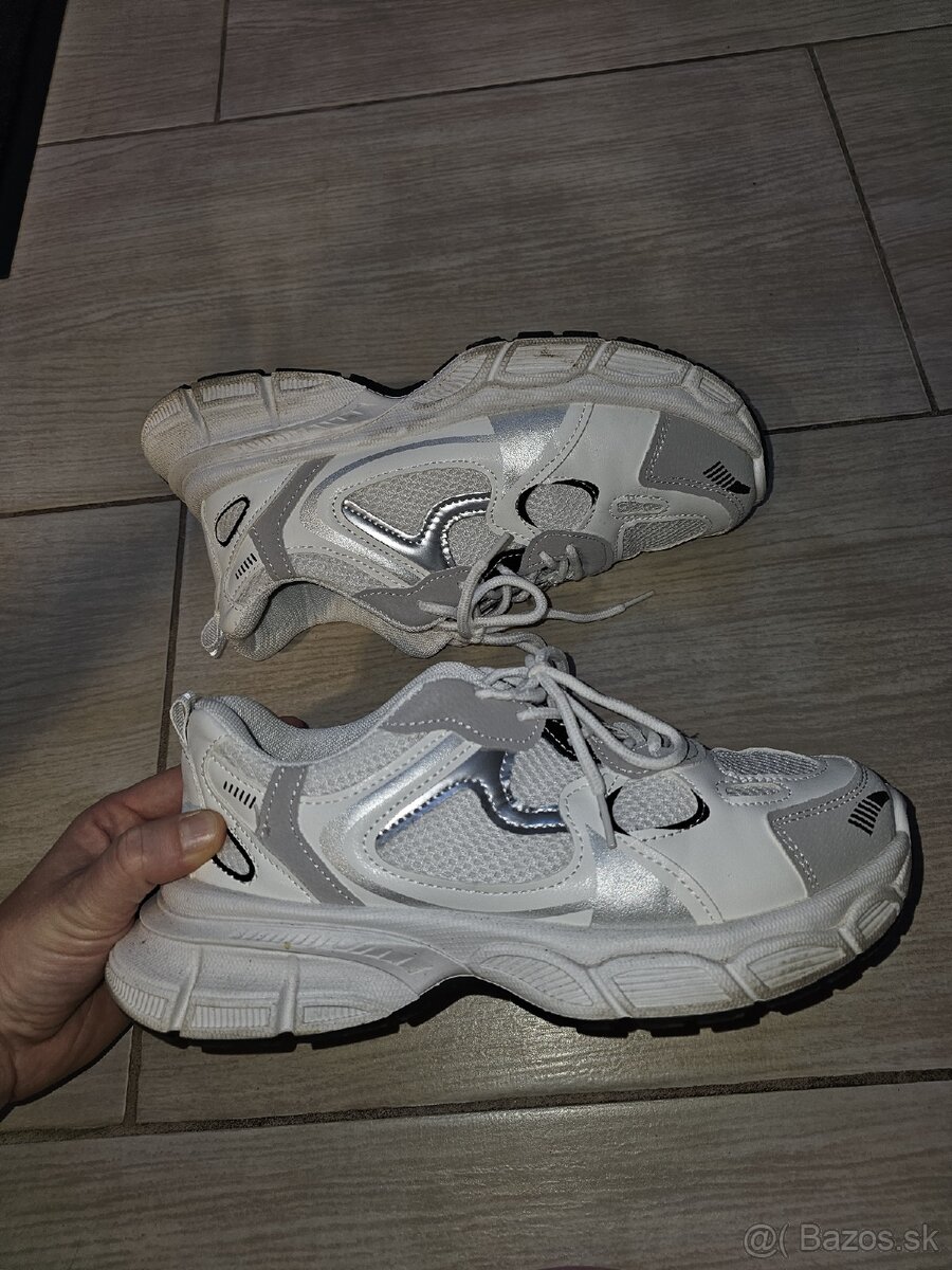 Predám dámske tenisky - 4