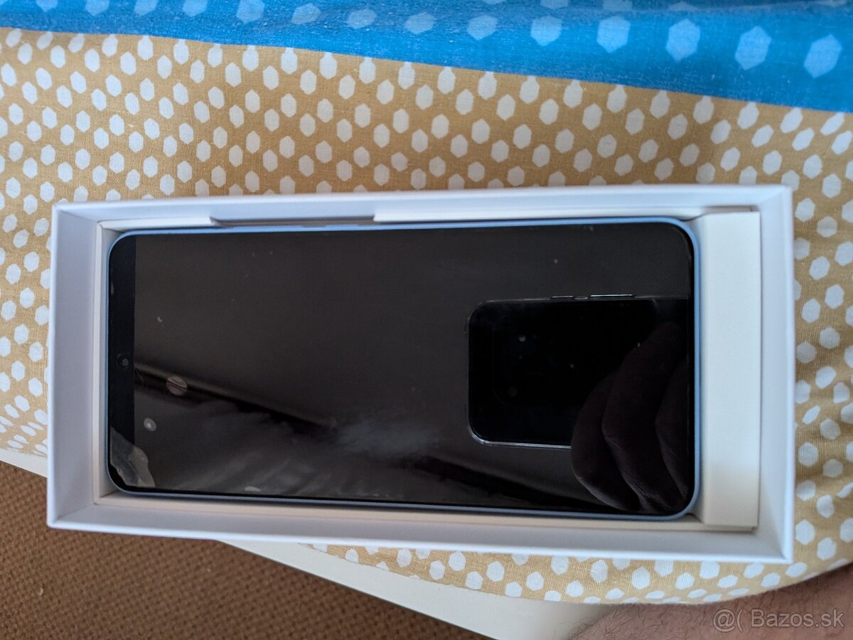 Predám mobilný telefón - 4