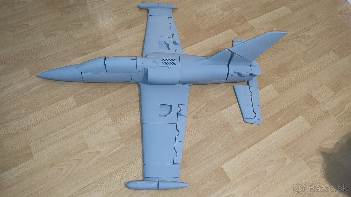 L- 39 Albatros , RC lietadlo - 4