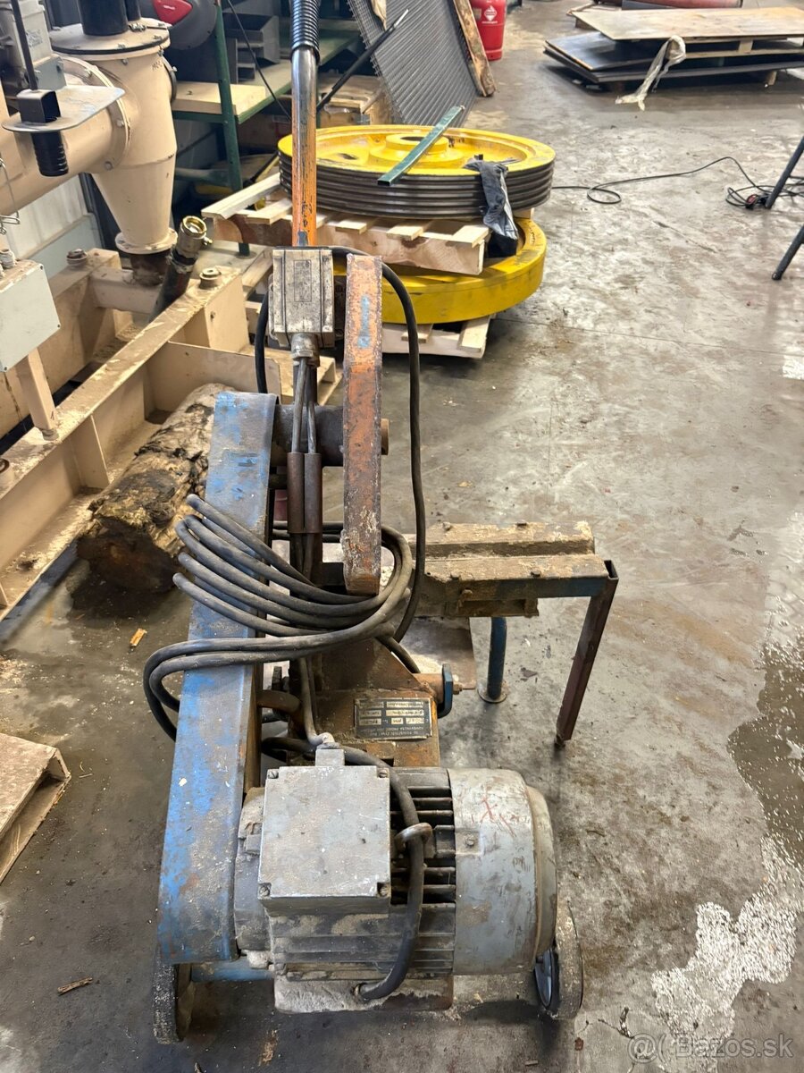 Priemyselná rozbrusovačka na kov – 400V, stojanová - 4