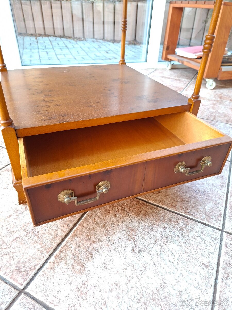 Empirový stolík - 4