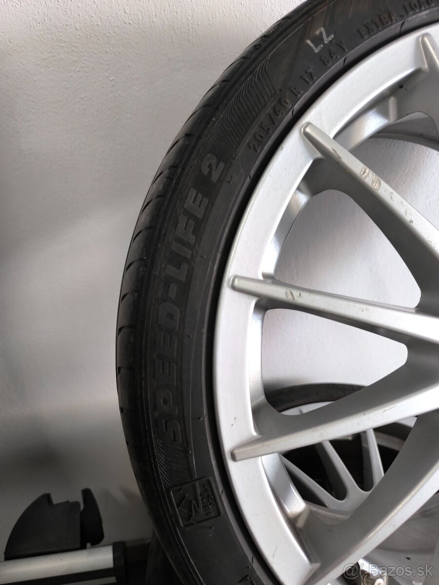 4x100 R17 - 4