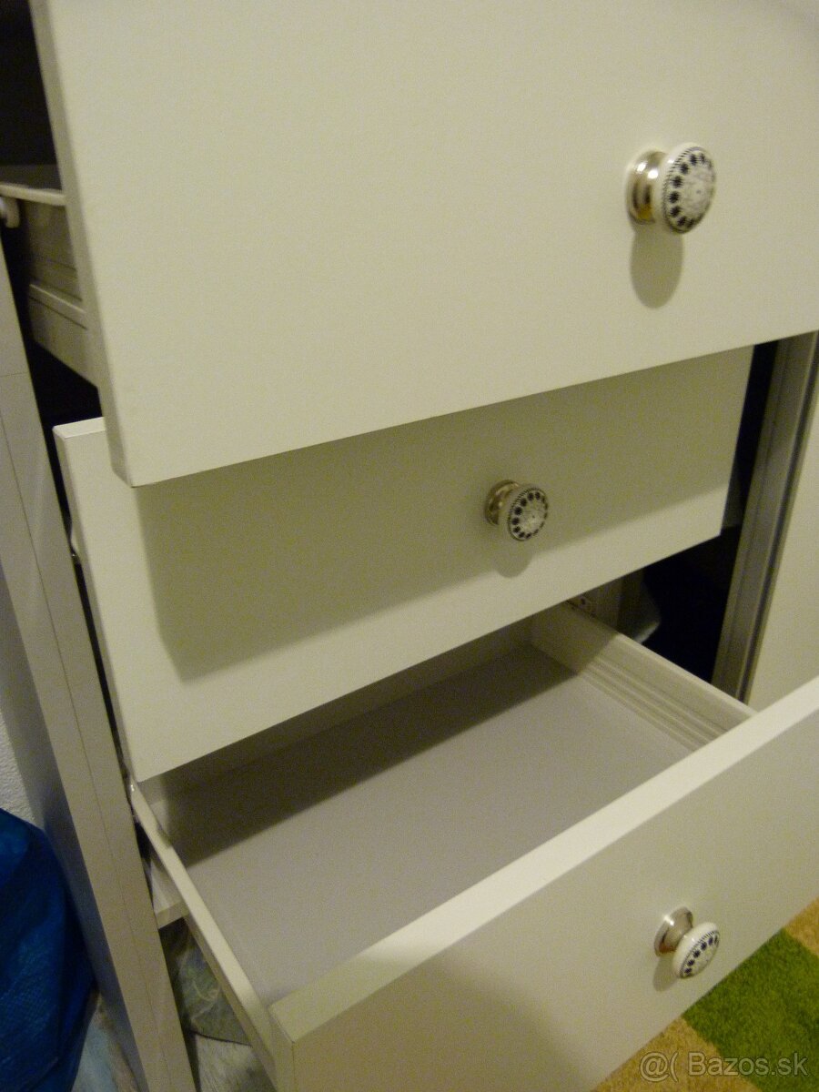 Skriňa s posuvnými dverami - 4