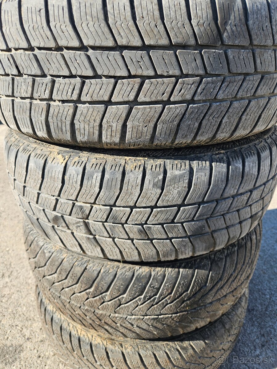 Predám zimnú sadu plecháčov 5x100 r14 - 4