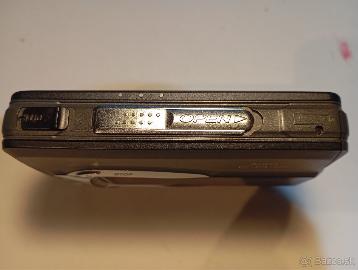 LG AHA C-680 Caption Walkman Full Logic - 4