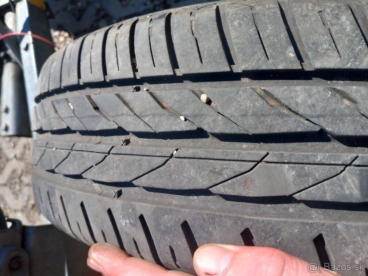 Predám 4 kusi letných kolies 175/65 R14 4x100 Renault thalia - 4