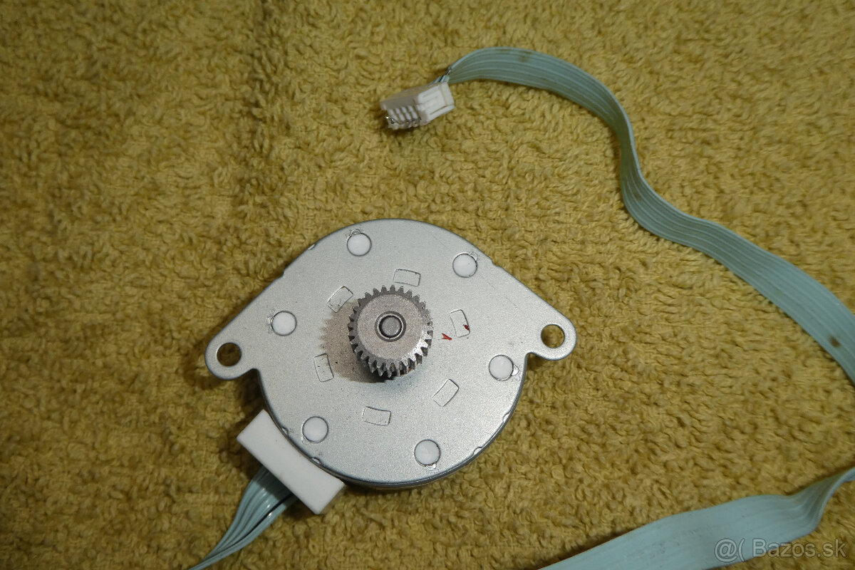 krokový motor Minebea EM-291 - 4