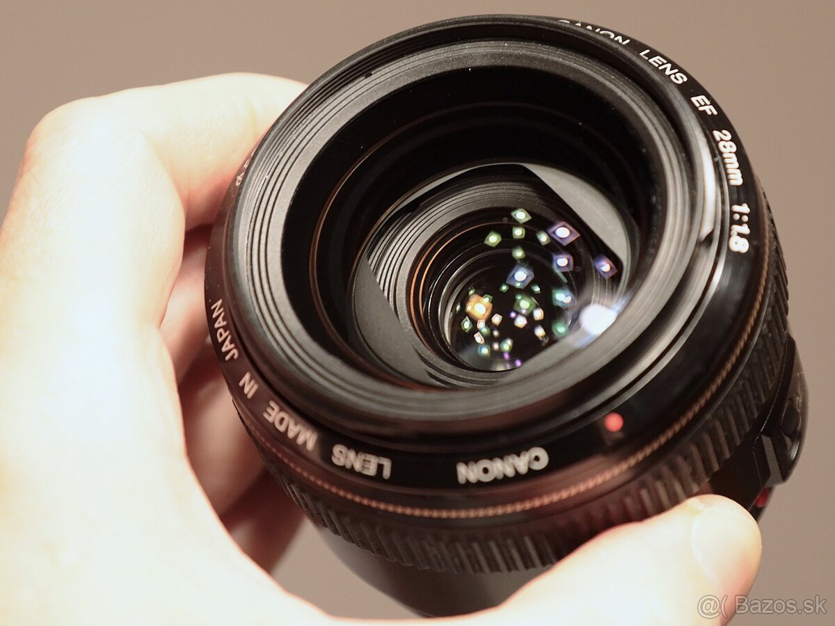 Canon EF 28mm f/1.8 USM - 4