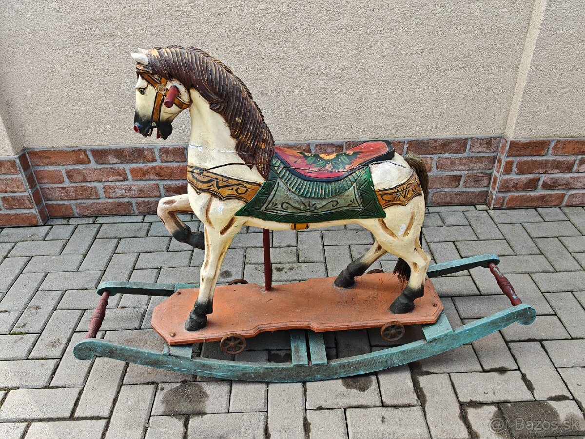 Veľký drevený hupaci koník - 4