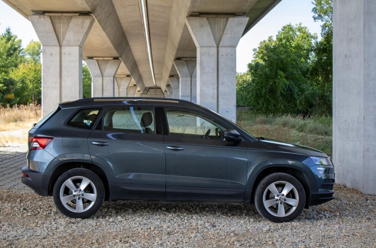 Škoda Karoq 1.6TDI Life M6 - 4