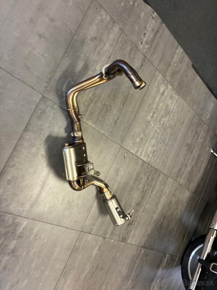 výfuk Yamaha MT-07 - 4