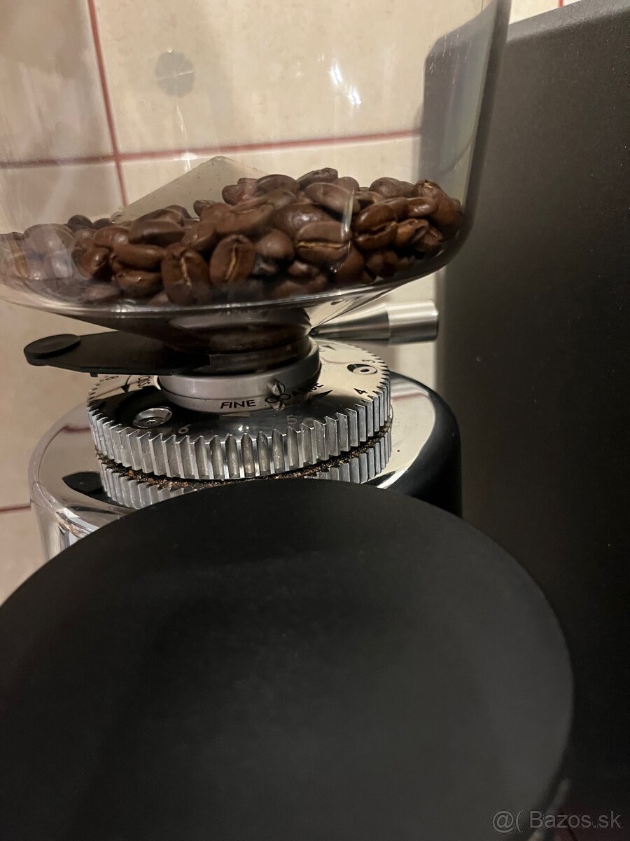 Predám mlynček ECM V-Titan 64 - 4