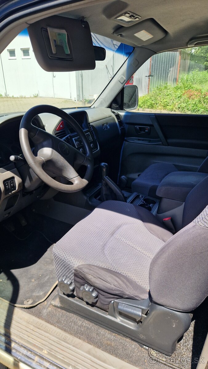 Mitsubishi Pajero 3,2 - 4