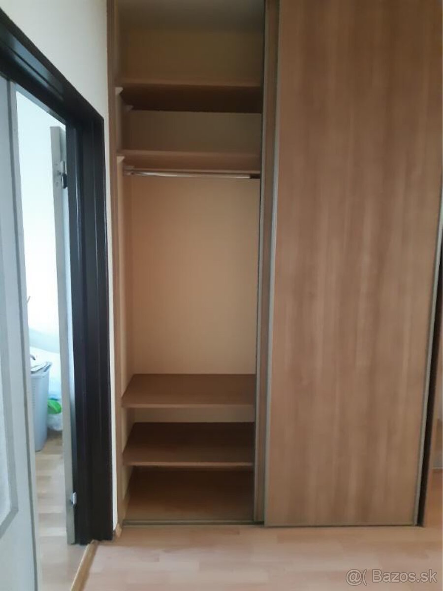 Vstavaná skrina - 4