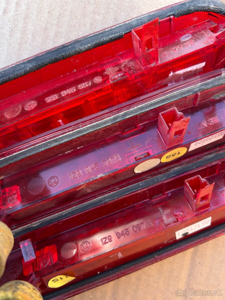 Tretie brzdové svetlo VW Group - 4