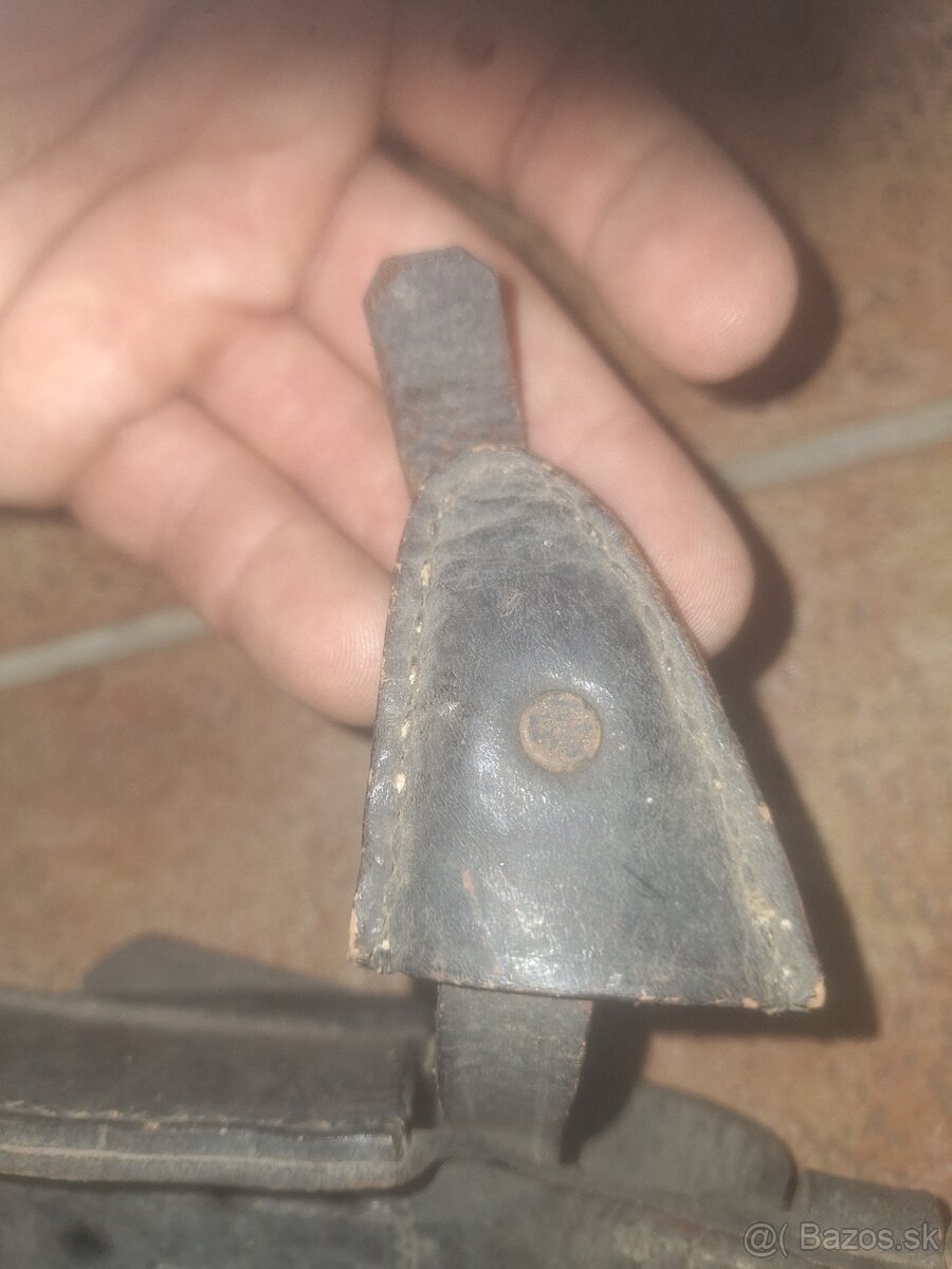 Predám obal na starú hasicsku sekeru - 4