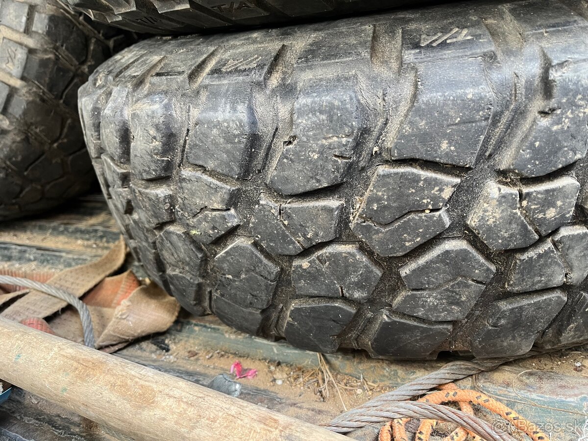 235/75 r15 Mud terraine