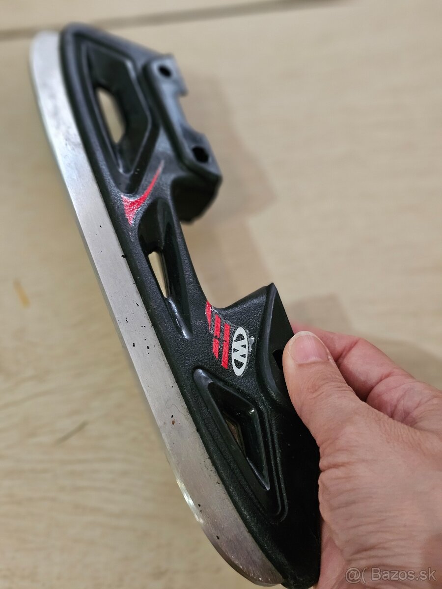 Worker Nolan 33-36 cervene 2v1 - 4