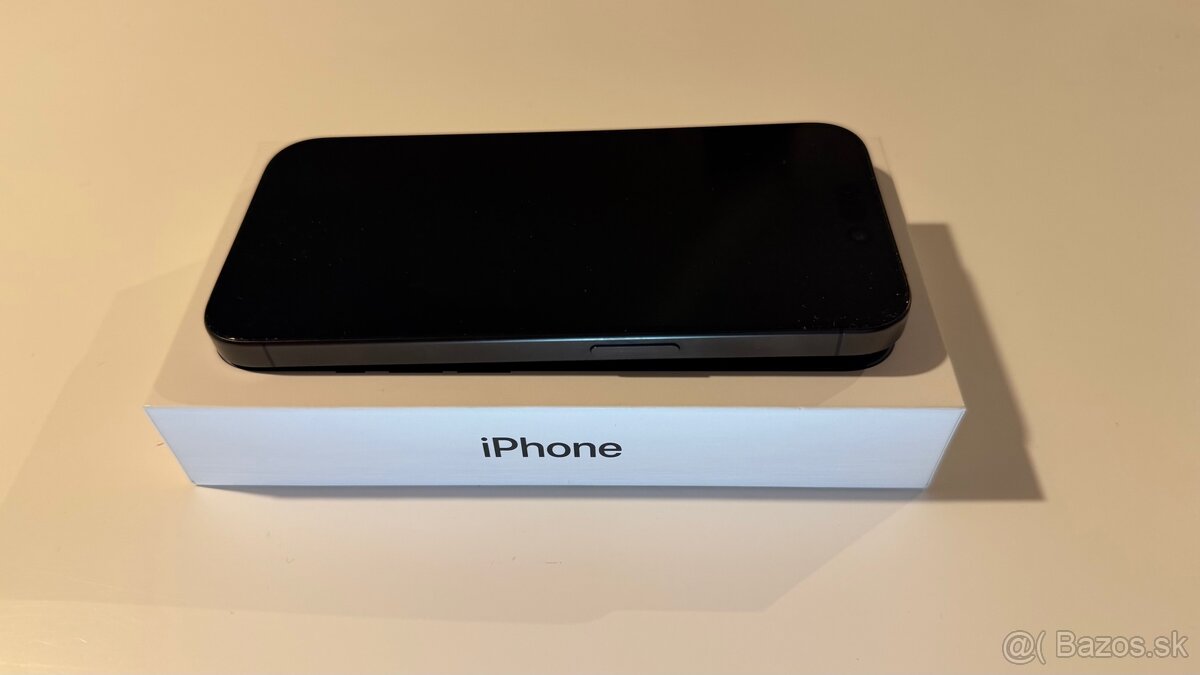 iPhone 15 pro Black Titanium 256GB Apple - 4