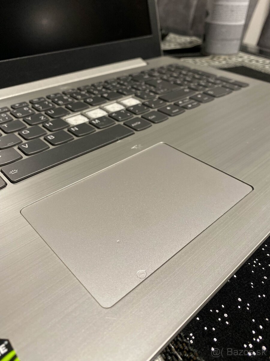 Lenovo IdeaPad 330 - 4