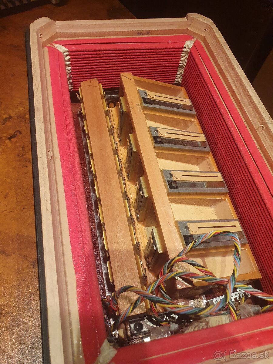 Heligonka italská Accordiola 4 hlas,CF - 4