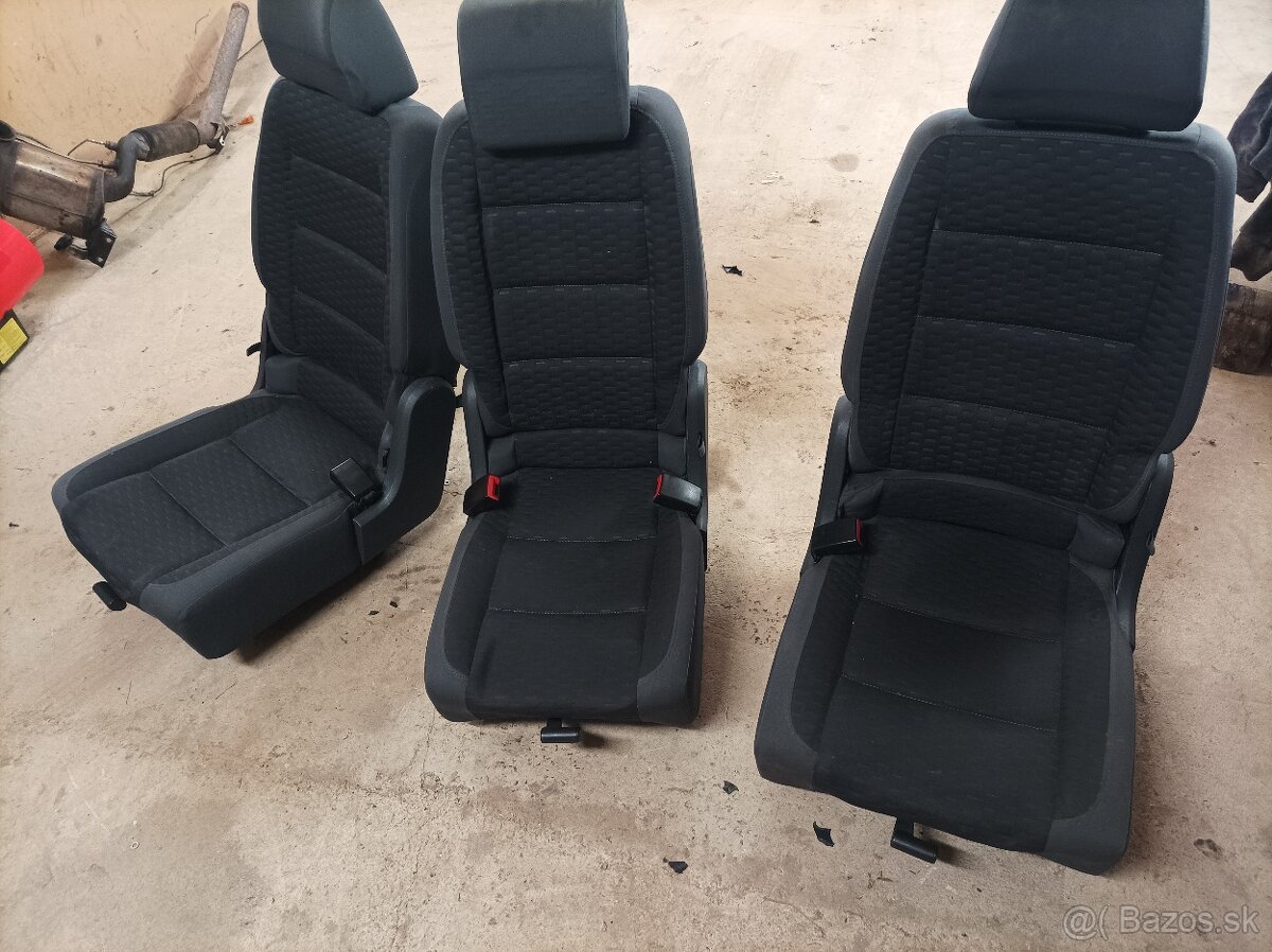 VW Touran zadné sedačky - 4