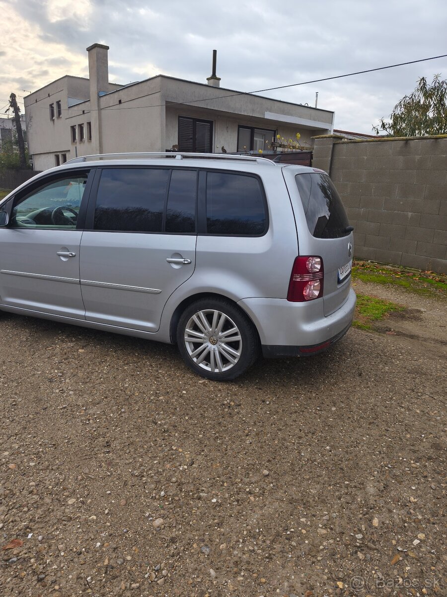 Volkswagen Touran 2.0 TDI - 4