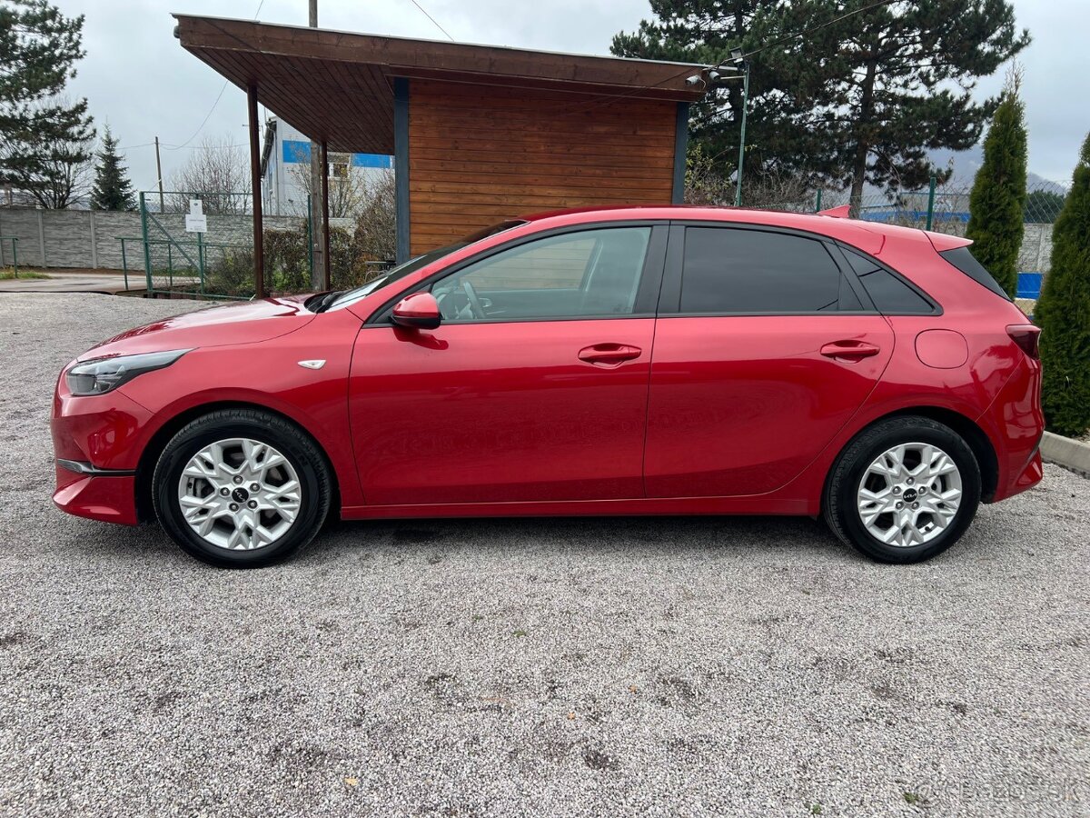 Kia Ceed 1.6 CRDi MHEV Gold - 4