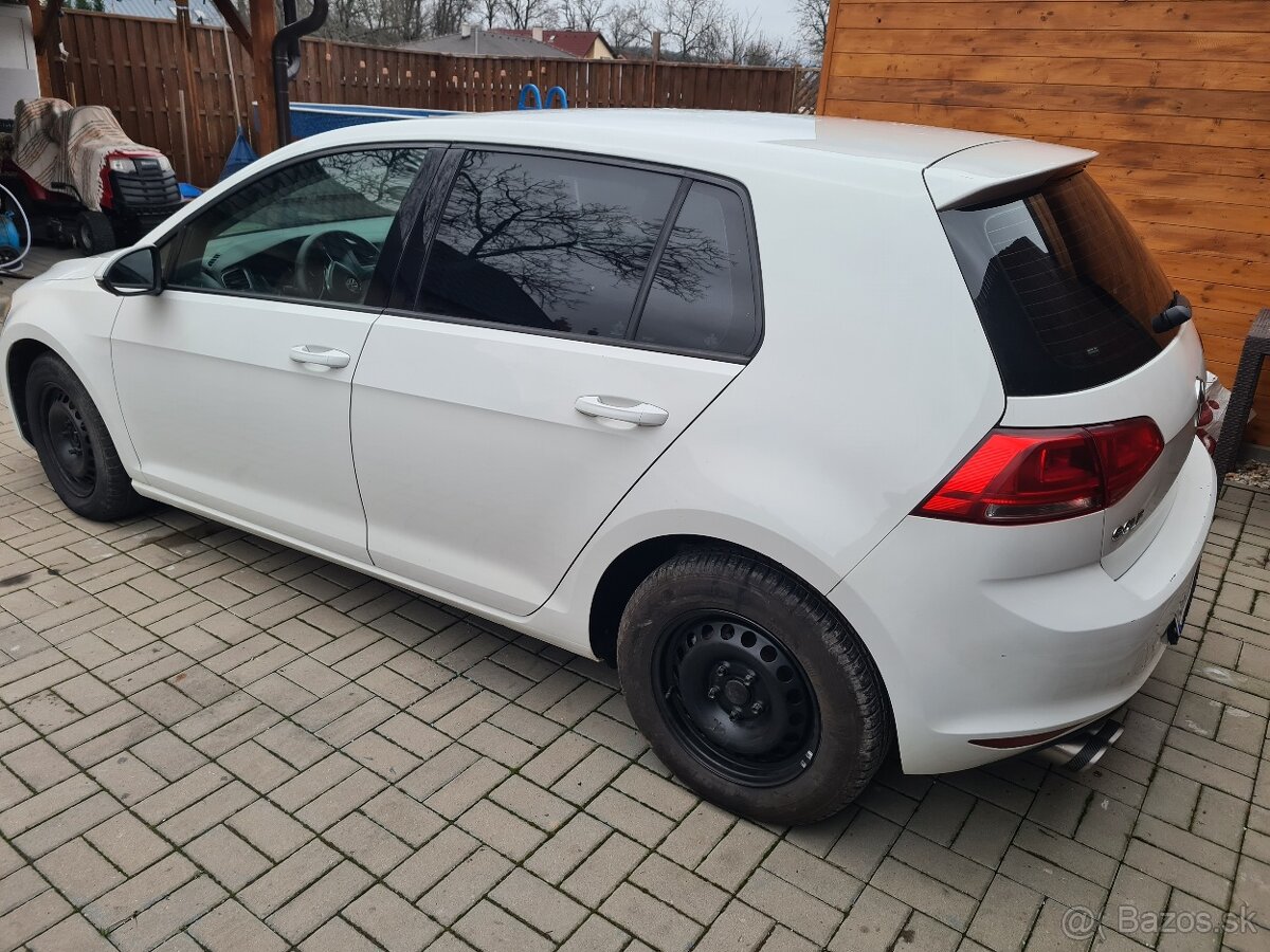 Volkswagen Golf 7 1,2tsi 66kw benzin rok 2013 - 4