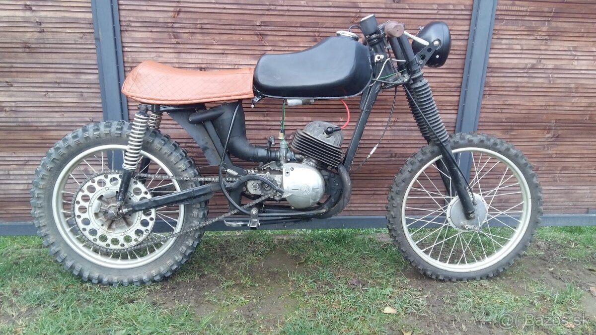 Jawa-ČZ 352 - 4
