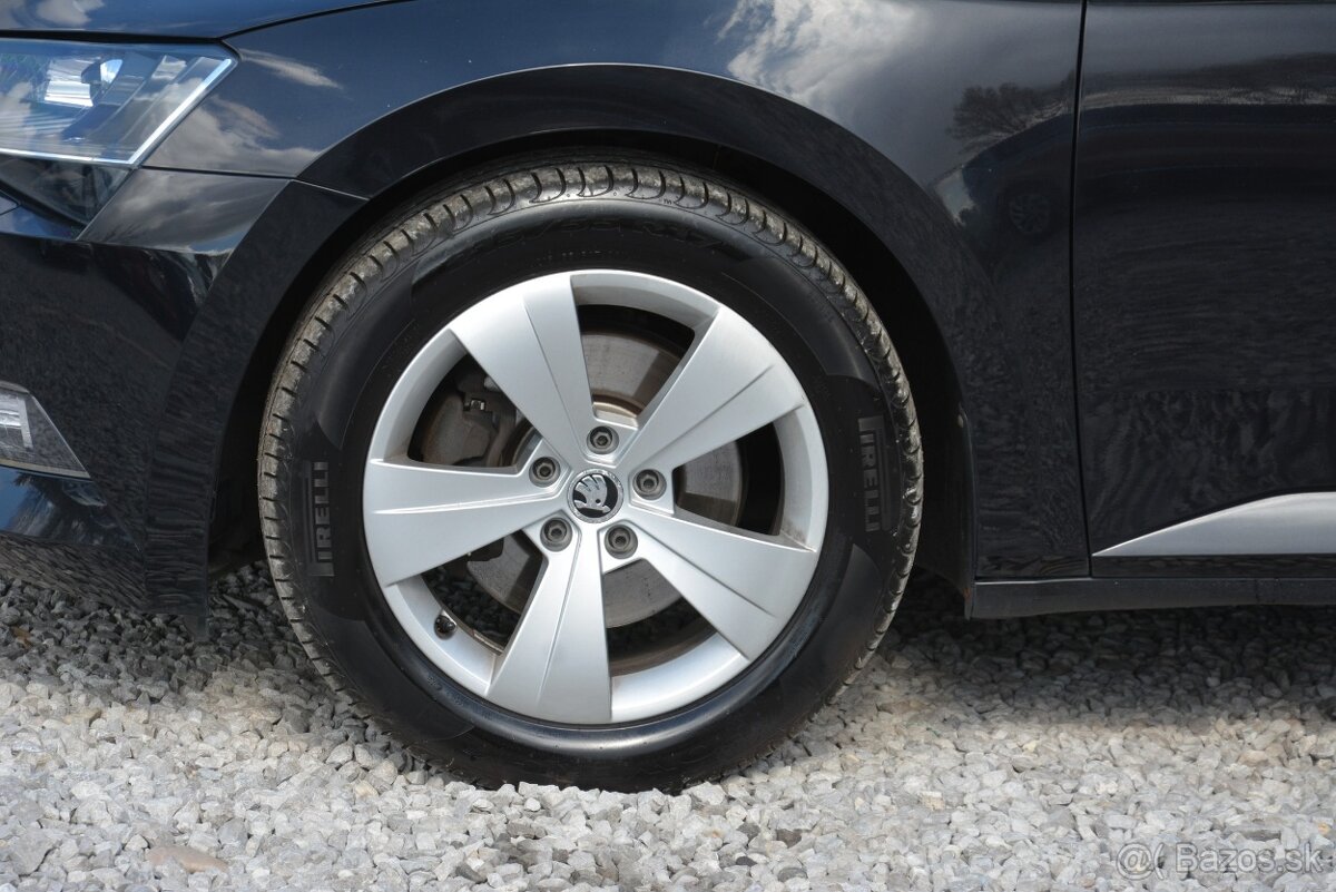 Škoda Superb Combi 2.00 TDI DSG STyle - 4