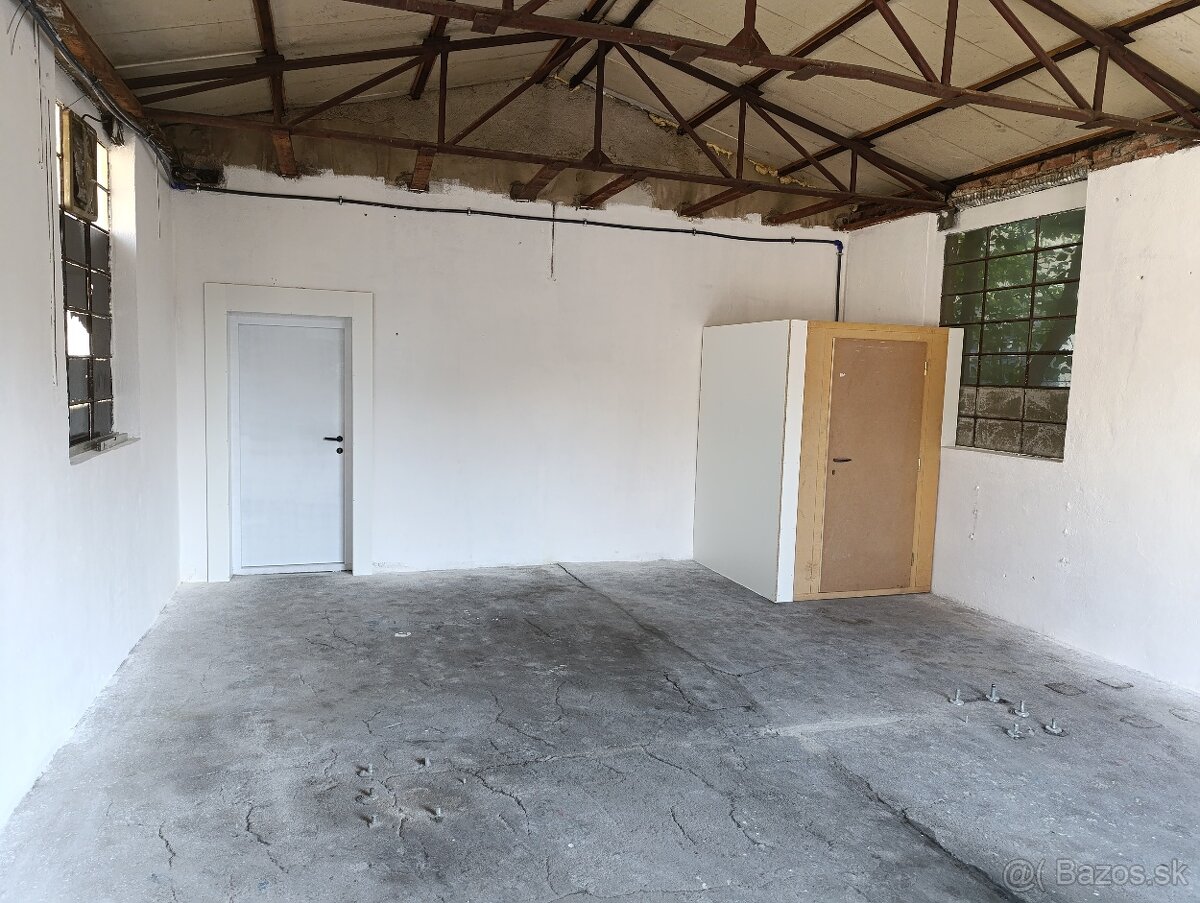 Garáž, Dielňa, Sklad - 4
