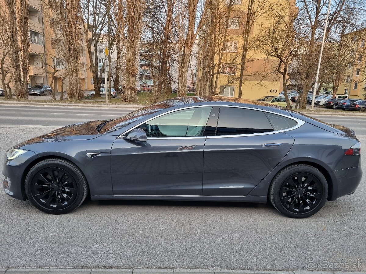 ===Tesla Model S 90D Free Supercharger=== - 4