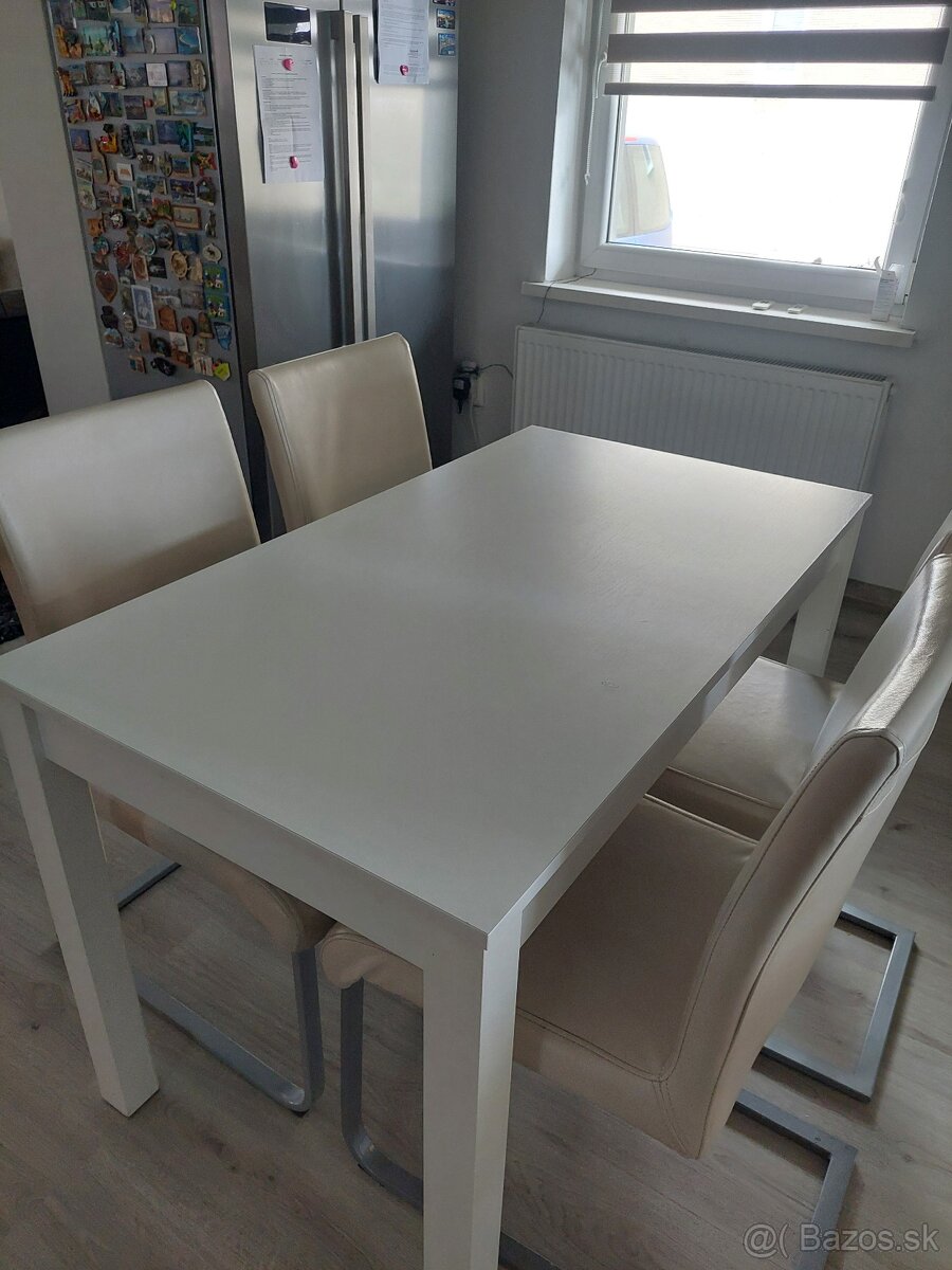 Jedálenský stôl a stoličky - 4