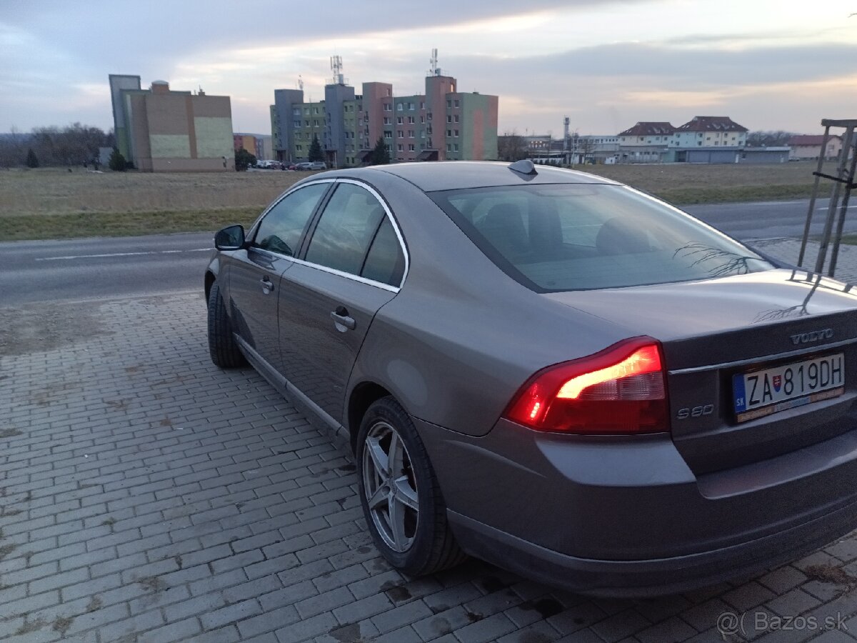 Volvo S80 2.4 D5 AWD 136Kw - 4