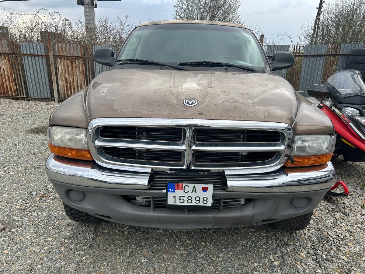 pick up dodge dakota 5.9 V8 benzín automat 4x4