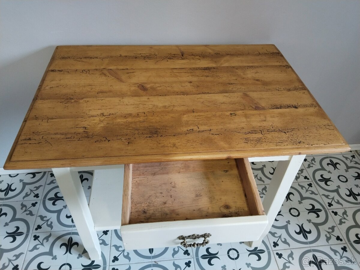 Starý stůl po renovaci - 4