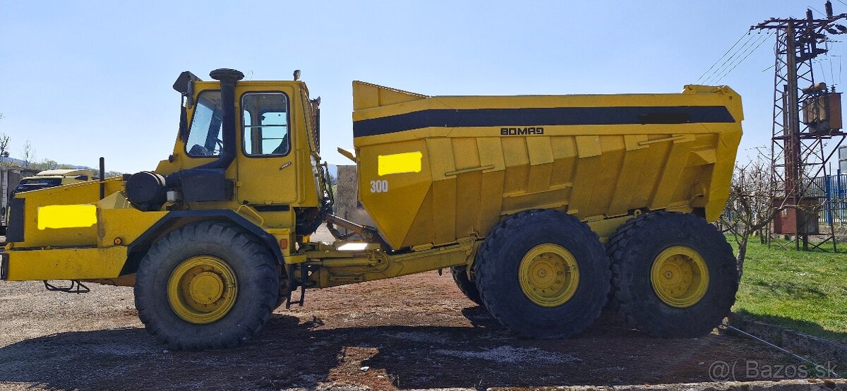 Dumper Komatsu 300 - 4