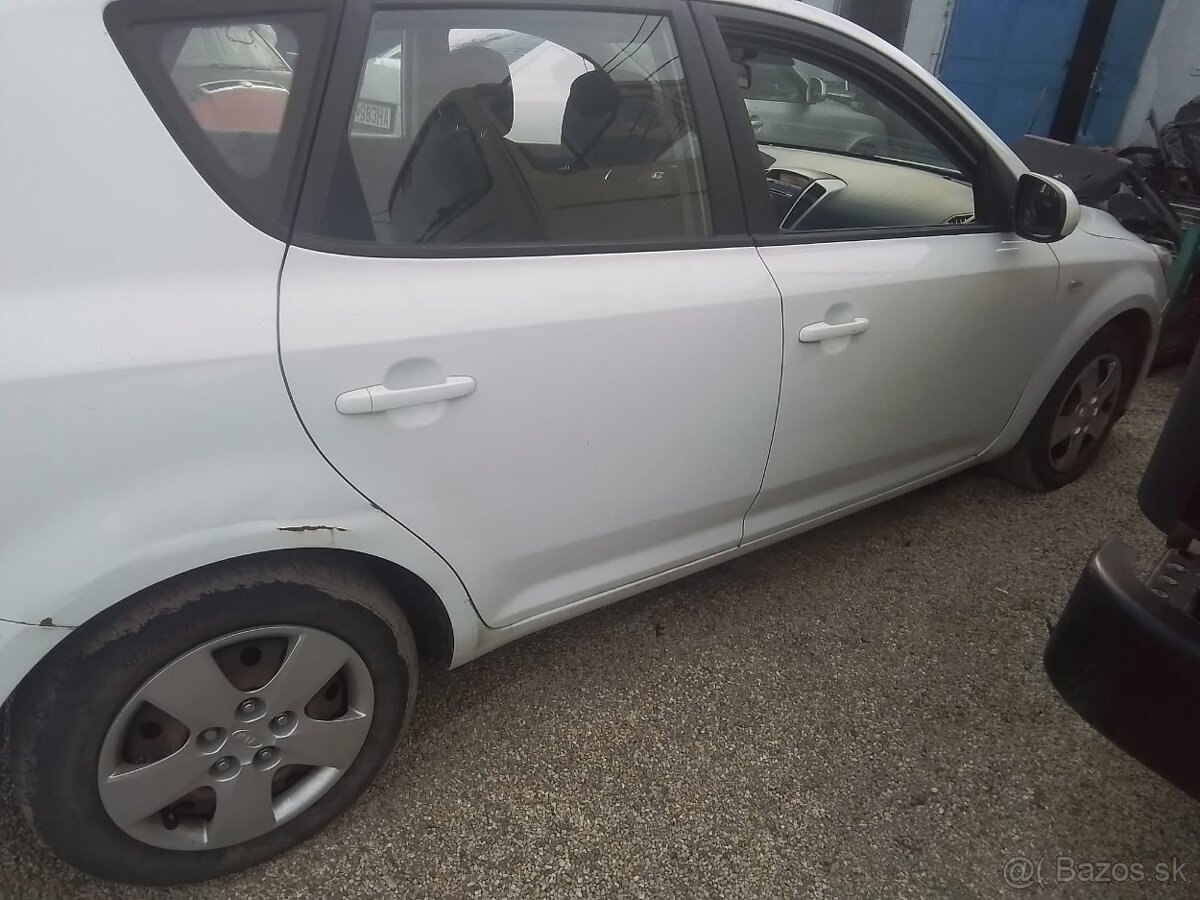 KIA CEED 1.4 16V G4FA - 4