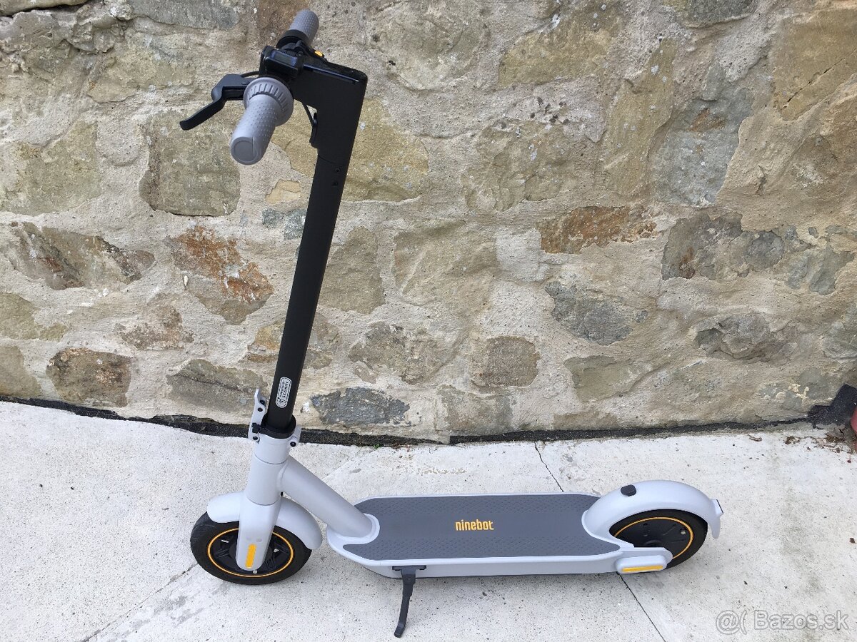 Ninebot KickScooter Max G30LE - 4