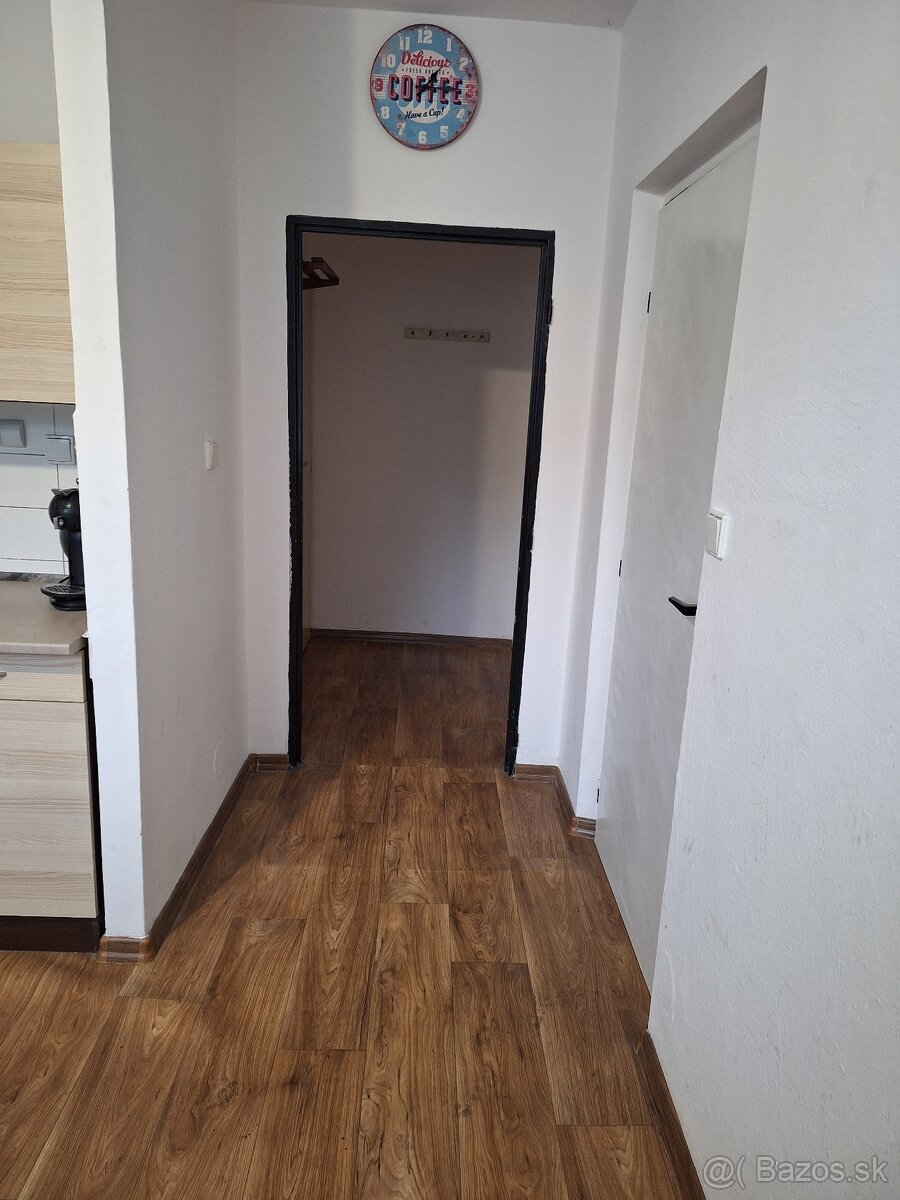 Predám 1 izbový byt na Podborovej - 4